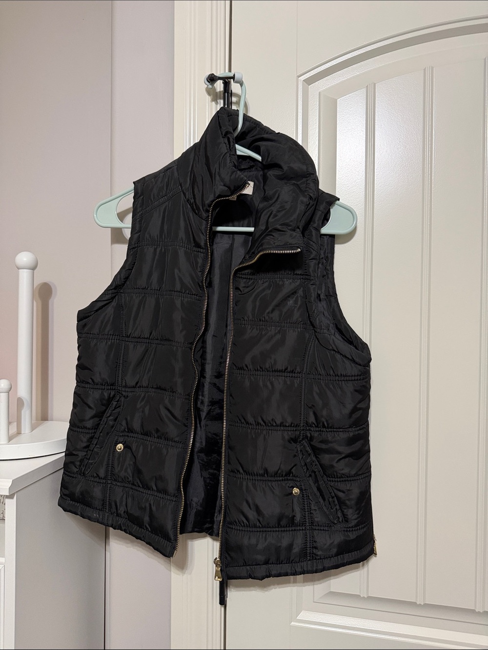 Charlotte Russe Black Quilted Puffer Vest